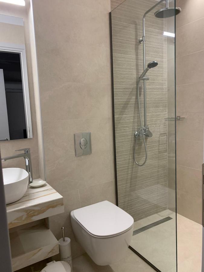 Terpsichore Boutique Bright New Sofita Studios And Appartment Dassia  Bagian luar foto