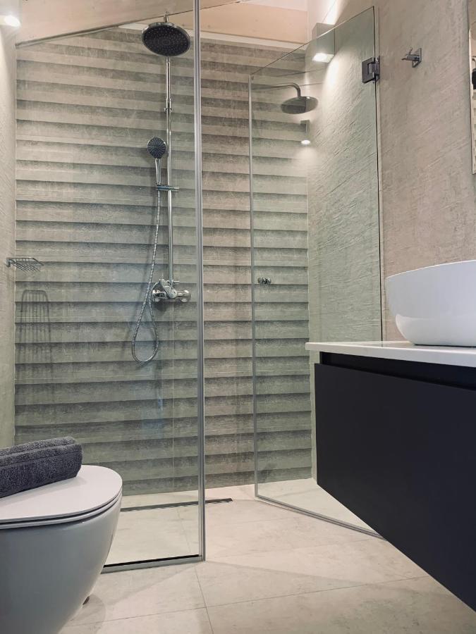 Terpsichore Boutique Bright New Sofita Studios And Appartment Dassia  Bagian luar foto