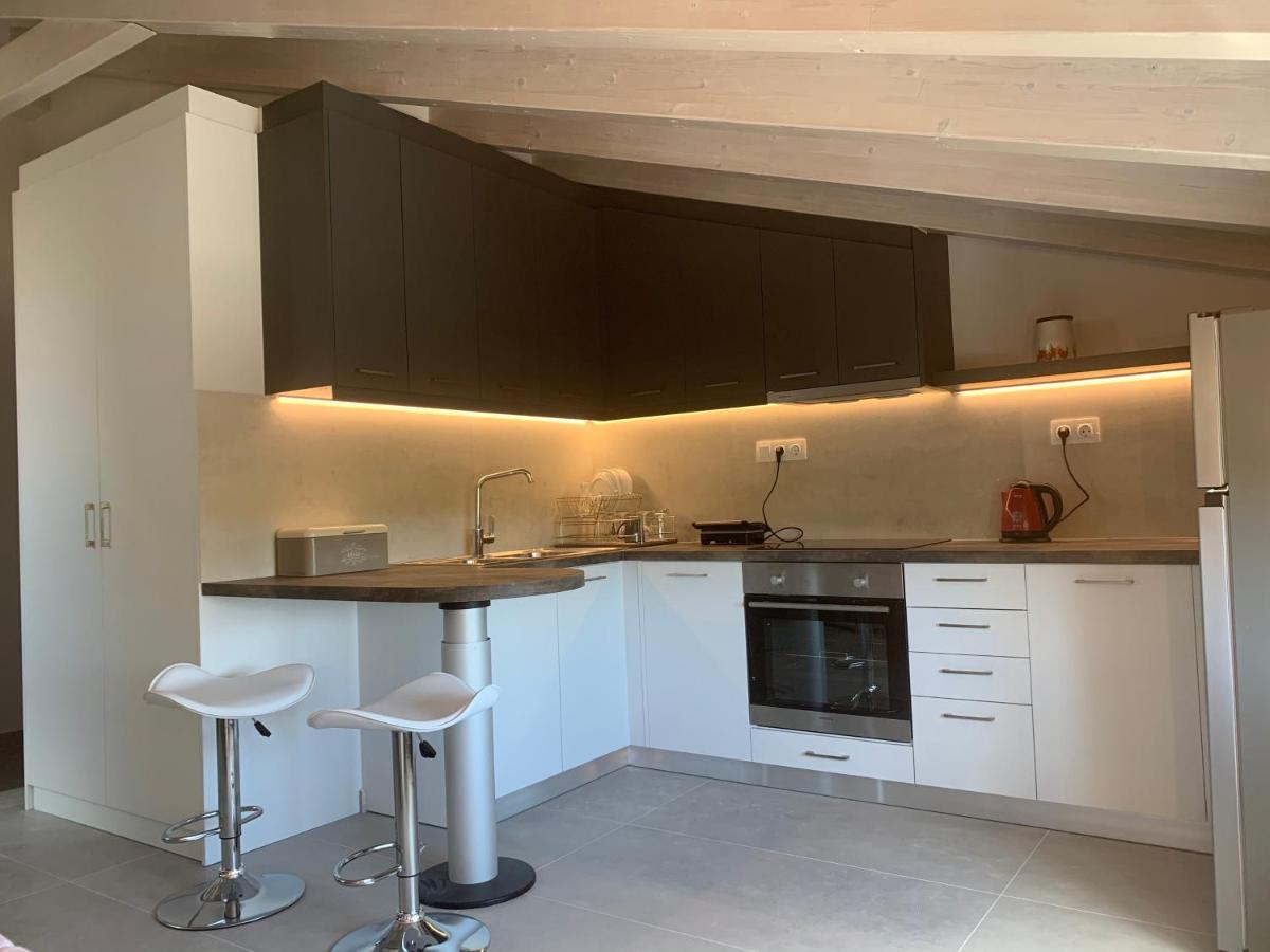 Terpsichore Boutique Bright New Sofita Studios And Appartment Dassia  Bagian luar foto