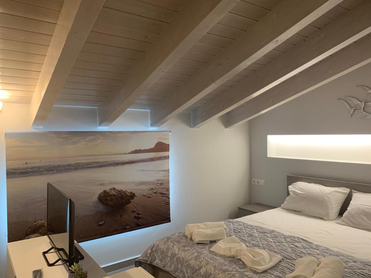Terpsichore Boutique Bright New Sofita Studios And Appartment Dassia  Bagian luar foto